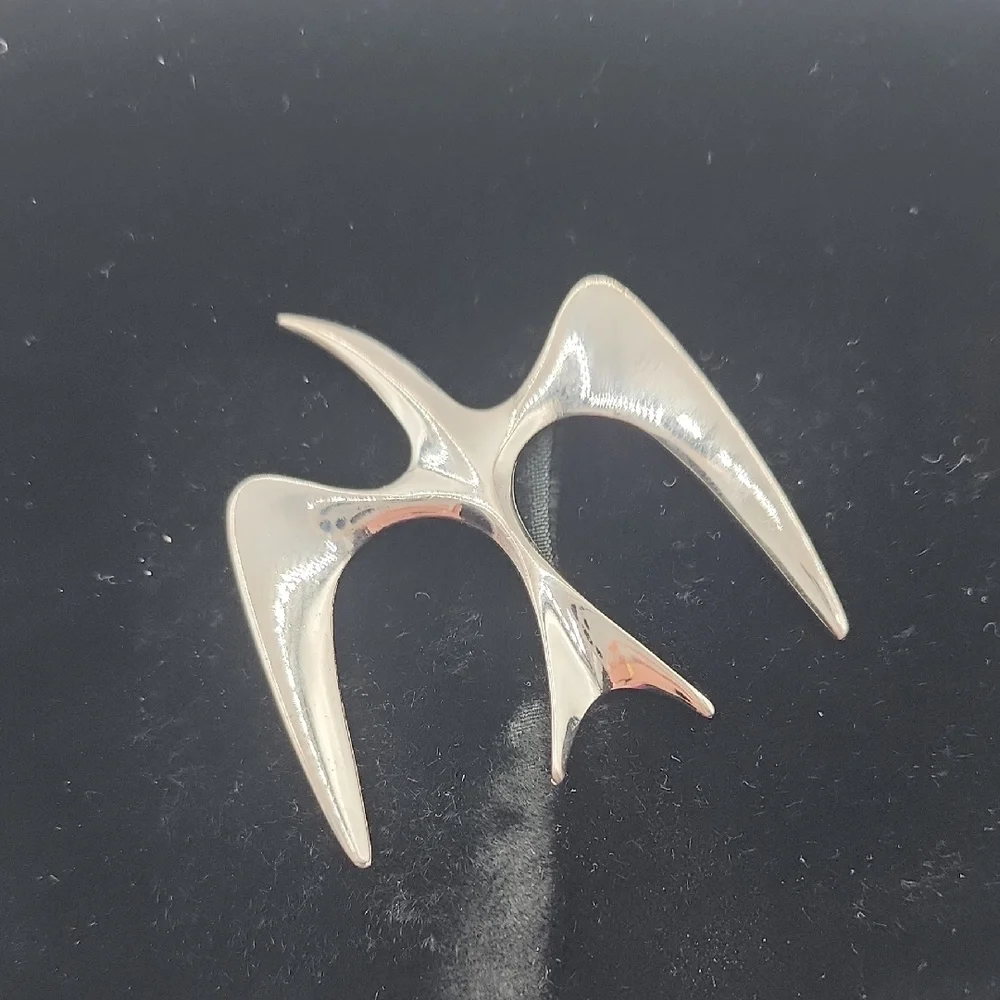 Vintage 70s Sarah Coventry Signed Mr. SeaGull Silver Brooch